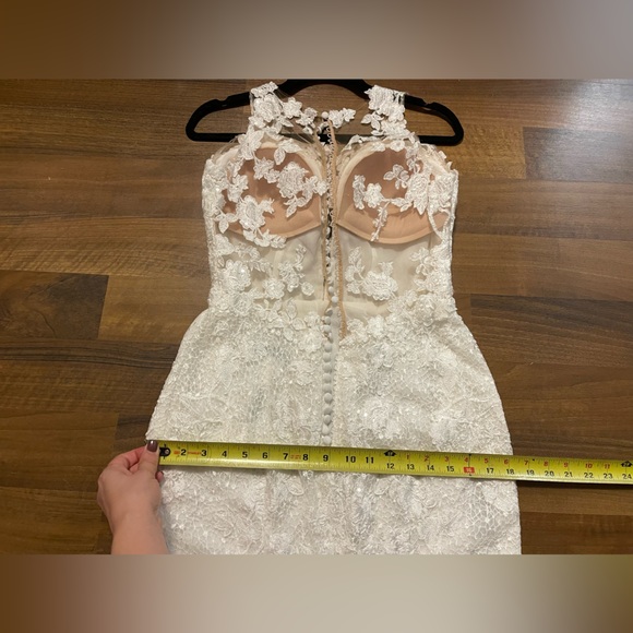 Essense of Australia Wedding Dress - Picture 15 of 17